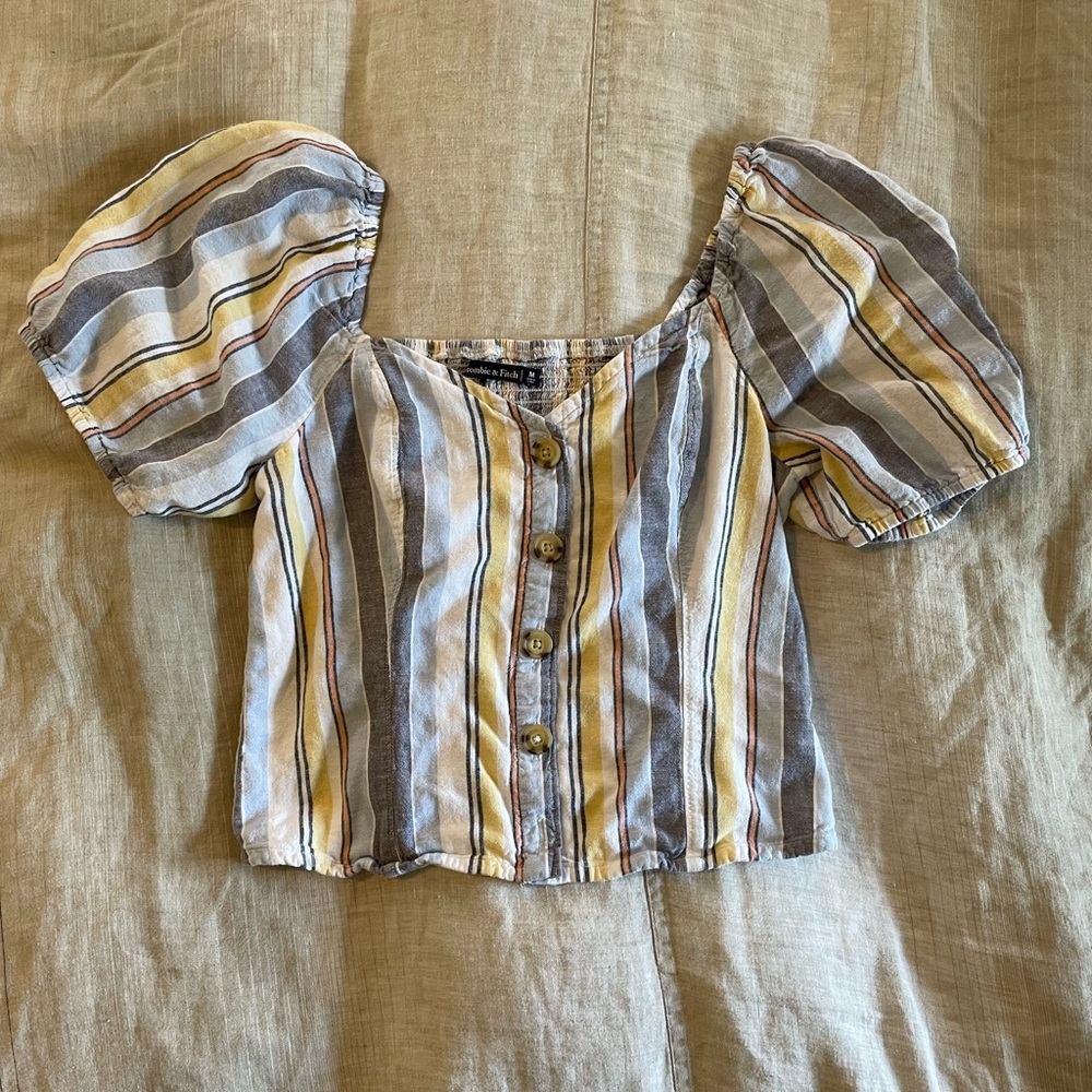 Abercrombie and Fitch Puff Sleeve Top